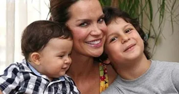 Ebru Şallının oğluyla ilgili paylaşımına Esra Erol, Demet Şener ve birçok ünlüden yorum!