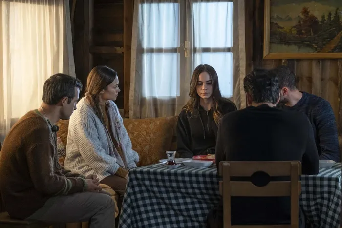 ates-kuslarinin-36-bolumune-dair-detaylar-ortaya-cikti-barbaros-olum-kalim-savasi-veriyor-iste-yeni-bolumden-i-1703153879816.jpg Ateş Kuşları’nın 36. bölümüne dair detaylar ortaya çıktı: Barbaros ölüm kalım savaşı veriyor! İşte yeni bölümden ipuçları...-3