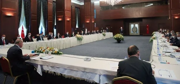 baskan-erdogan-ak-partiye-katilan-belediye-baskanlarini-kabul-etti-1598973649605.jpeg Başkan Recep Tayyip Erdoğan, AK Parti’ye katılan belediye başkanlarını kabul etti-1