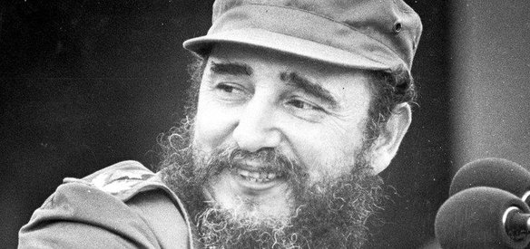 FİDEL CASTRO II.KENT ZİRVESİ'NE KATILMAK ÜZERE İSTANBUL'A GELDİ