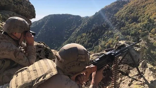 Son dakika: PKK'ya Eren darbesi! 82 terörist öldürüldü 720 mağara, 144 EYP imha edildi-2