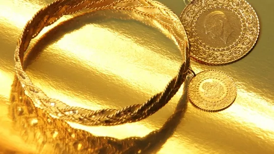 Altında yükseliş hız kesmiyor: Gram ve ons için 2026 tahminleri nasıl? Uzmanlardan temkinli mesaj