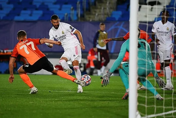 uefa-sampiyonlar-liginde-real-madrid-evinde-shakhtar-donetske-maglup-oldu-1603306620782.jpeg UEFA Şampiyonlar Ligi'nde Real Madrid evinde Shakhtar Donetsk'e mağlup oldu-3