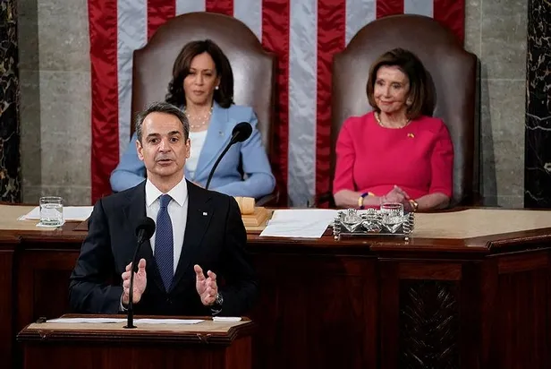 Yunanistan Başbakanı Miçotakis şova soyundu! ABD Kongresi de çanak tuttu-3