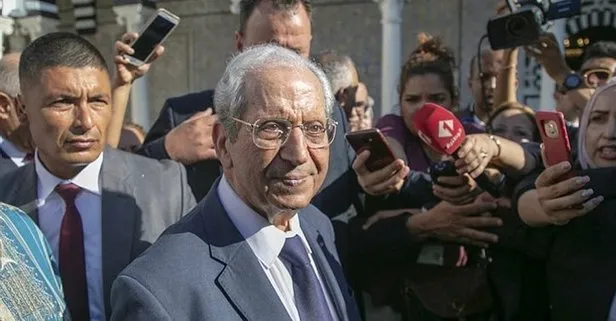 Tunus’un geçici Cumhurbaşkanı Muhammed Nasır yemin ederek görevine başladı