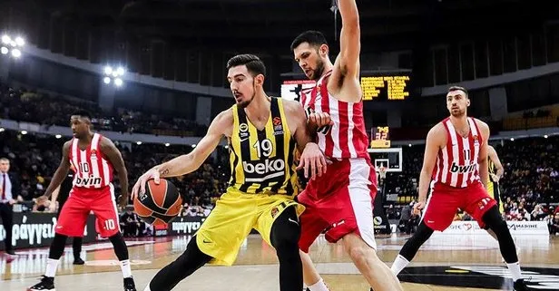 Fener zaferle döndü