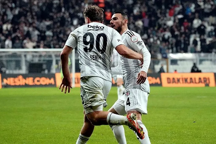 besiktas-kendi-evinde-kasimpasa-ile-1-1-berabere-kaldi-iste-macta-yasananlar-1704479661185.jpeg