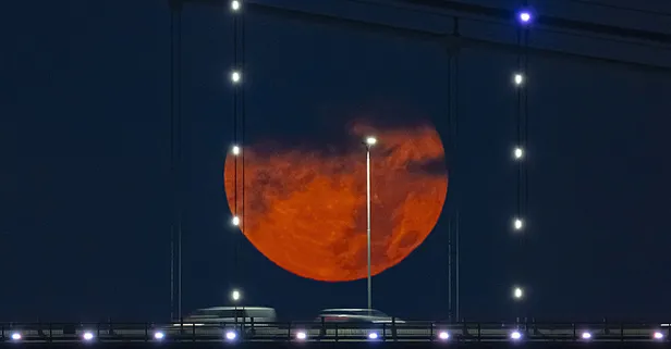 Rüyada dolunay görmek ne anlama gelir, hayırlı mı? Rüyada meteor yağmuru görmek ne demek?