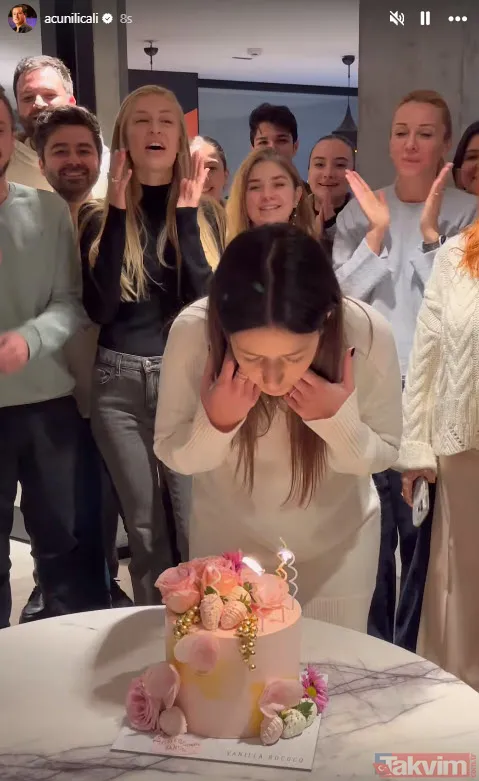 Acun Ilıcalı'nın kızı Banu yeni yaşını kutladı sevgilisi Ayça Çağla Altunkaya baba kızı yalnız bırakmadı "Daha çok yazarım ama..." - 8