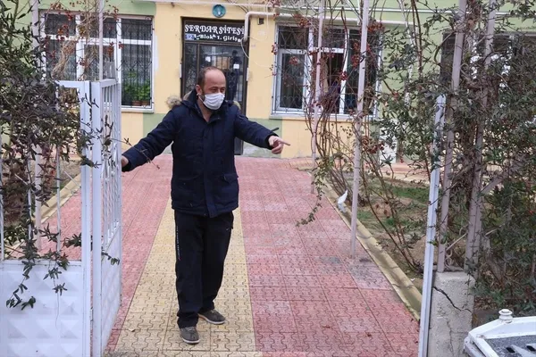 Karısını falçata ile yaralayan zanlının avukatı “Bu basit bir yaralama, tahliye olsun” dedi (Güncel haberler)-12