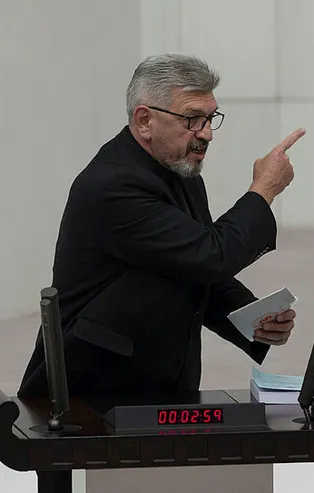 Saadet Partili Cihangir İslam'a tepki yağıyor