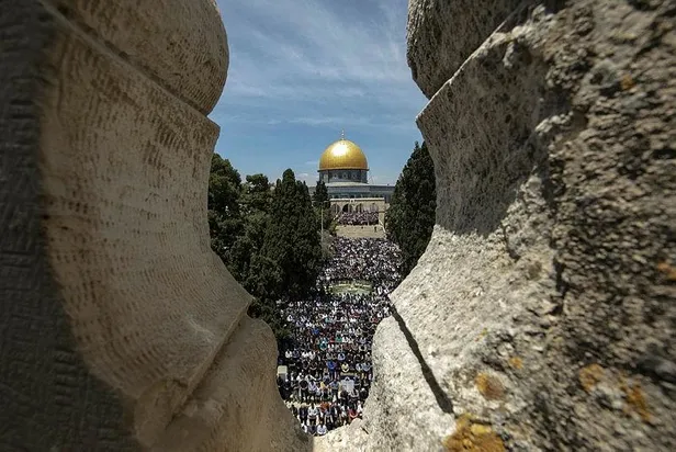 İsrail polisinden Mescid-i Aksa'ya gece baskını-2