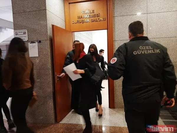 Pandemi sürecine bir dizi sığdıran Deniz, başrolde de eski eşi Feyza Aktan'a rol vermişti. Özcan Deniz'in senarist ve yönetmenliğini üstlendiği 'Senkron'...