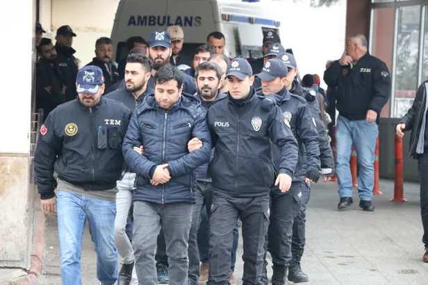 İzmir'de film gibi operasyon! Jandarma komutanına uyuşturucudan gözaltı-4