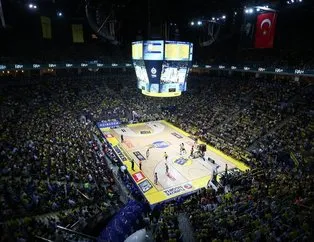 İlk yarıda lider Paris