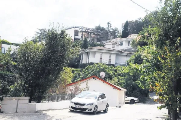 fondas-halk-tvnin-patronu-cafer-mahiroglu-kacak-yapiya-yeniden-basladi-ibb-goz-yumdu-1693888007213.jpeg Fondaş Halk TV'nin patronu Cafer Mahiroğlu kaçak yapıya yeniden başladı! İBB göz yumdu-2