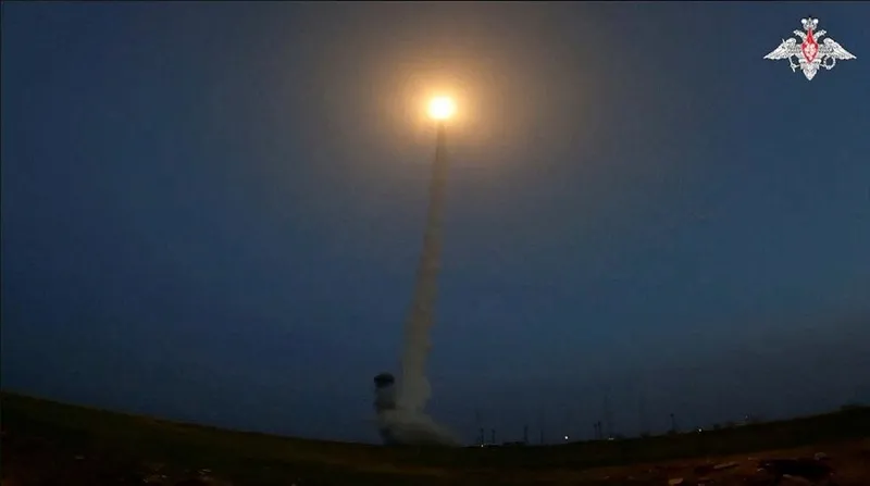 orta-doguda-gerilim-yukselirken-rusya-kitalararasi-balistik-fuze-denemesi-yapti-1712960209952.jpeg Orta Doğu'da gerilim yükselirken Rusya kıtalararası balistik füze denemesi yaptı-3