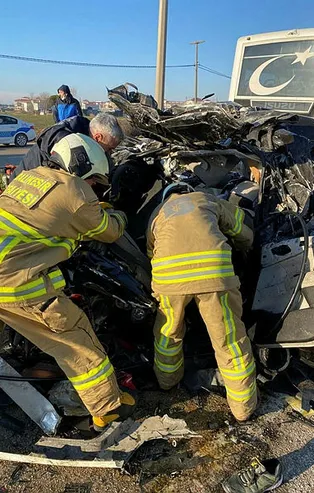 Balıkesir'de zincirleme trafik kazası: 5 yaralı