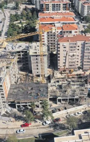 İzmir'de devlet yaraları hızla sardı: Depremzedeler yeni evlerine kavuşuyor