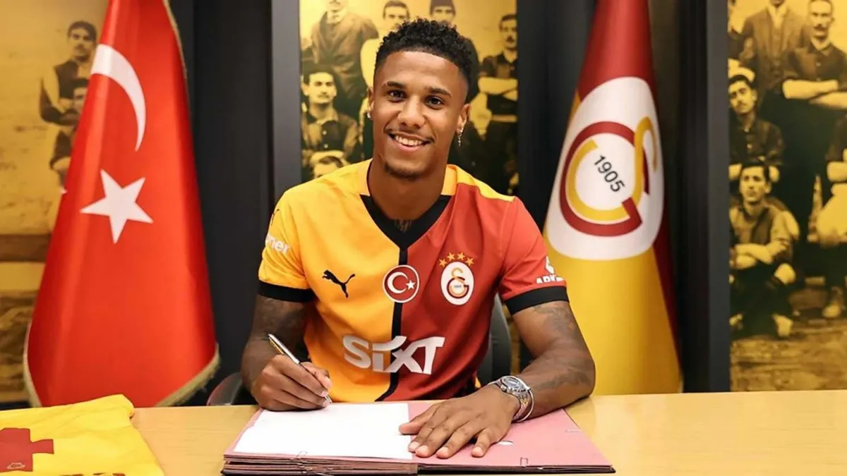 Galatasaray'a Ismail Jakobs'tan iyi haber!