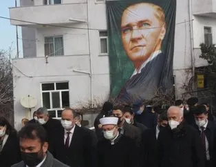 Erbaş’a Atatürk’lü protesto yalanlandı