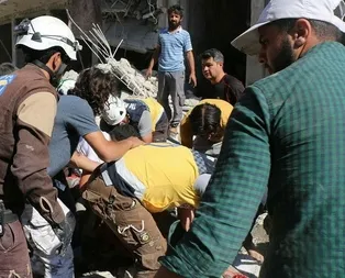 Son dakika: İdlibe hava saldırısında ölen sivillerin sayısı yükseliyor