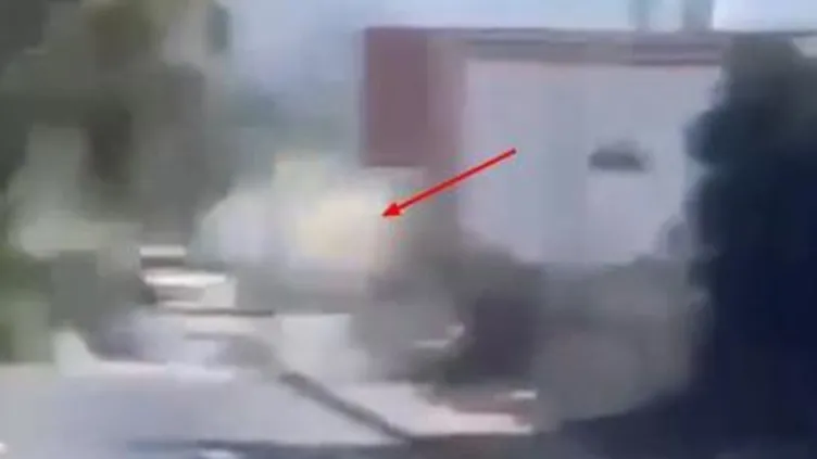 Katil İsrail tankı aracı böyle hedef aldı!