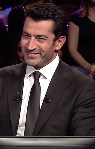 Adı on beşin üzerinde oyuna verilen, kaykayla yapılan birçok hareketi bulan Amerikalı kaykay sporcusu kimdir?