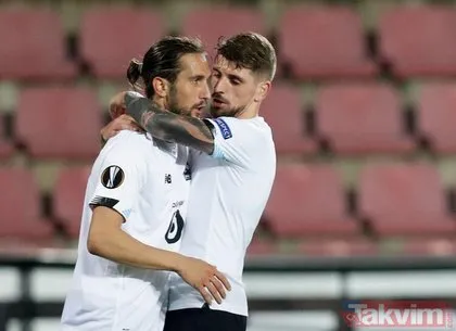 Fransa’da manşetlerde bir Türk! Yusuf Yazıcı hat-trick yaptı Milan’ı ezdi geçti: Yusuf Zlatan’ın ışığını söndürdü