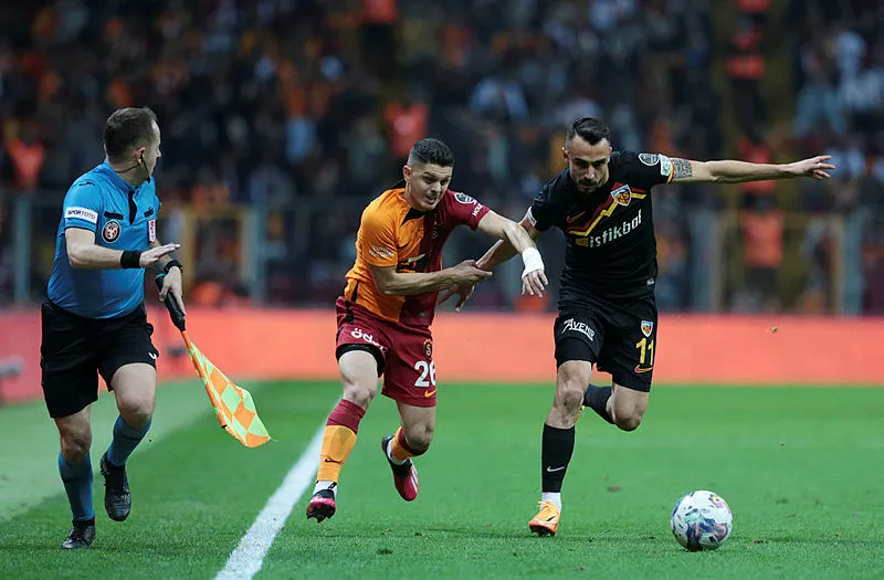 Galatasaray transfer hedefini belirledi! O ismin yerine gelecek - 2