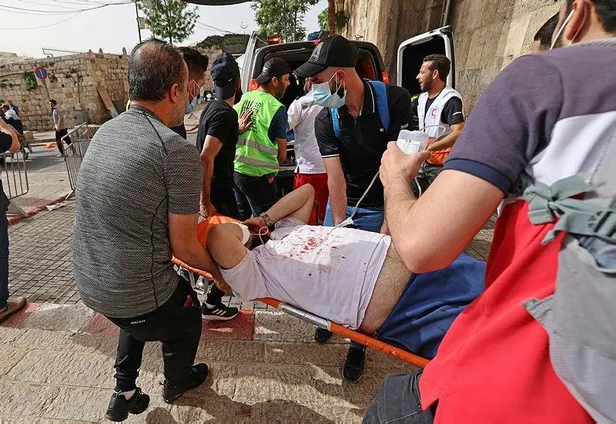 SON DAKİKA: İşgalci İsrail polisinden Mescid-i Aksa'yı işgal girişimi!-6