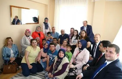 Cumhurbaşkanı Erdoğan’dan 3 aileye sürpriz ziyaret