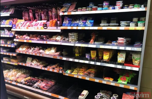 Rusya Ukrayna savaşı kıtlık yarattı! Ukrayna'da mağazalar kapalı raflar boş benzin yok - 25