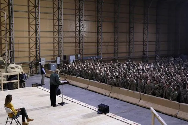 Trump'ın ziyaret ettiği üsse saldıracaklardı