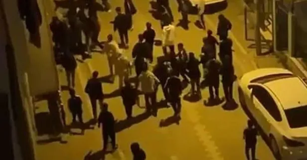 Esenyurt'ta ortalık karıştı: Ellerinde sopalarla mahalle bastılar