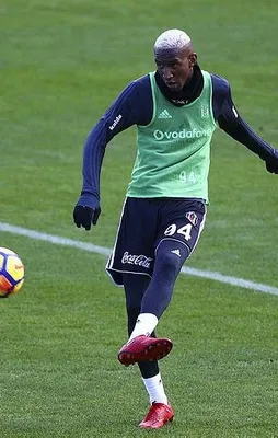 Dünya yalanlarla kirlenmiş