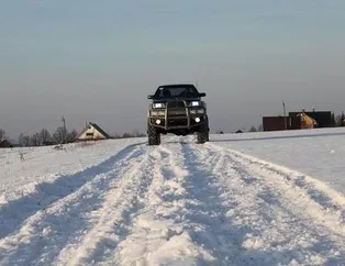 Rus mühendis hurda Mercedes'ten canavar yaptı!