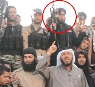 son-dakika-emniyet-igneyle-kuyu-kazdi-videolardan-kimlik-tespit-etti-deas-operasyonunda-10-supheli-yakalandi-1663656496628.jpg SON DAKİKA: Emniyet iğneyle kuyu kazdı! Videolardan kimlik tespit etti: DEAŞ operasyonunda 10 şüpheli yakalandı-2