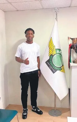 Akhisarspor büyük bir skandalla çalkalanıyor! Chisom Onyebueke...