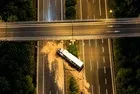 Düzce’de kimyasal madde yüklü TIR devrildi! İstanbul yönünde kritik önlem