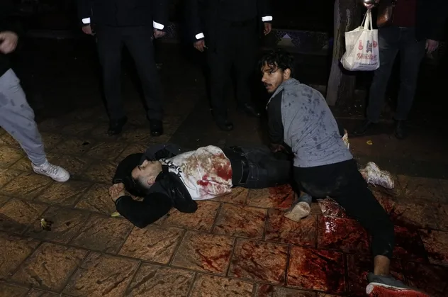 Adana'da dehşet! Tartıştığı genci defalarca bıçakladı
