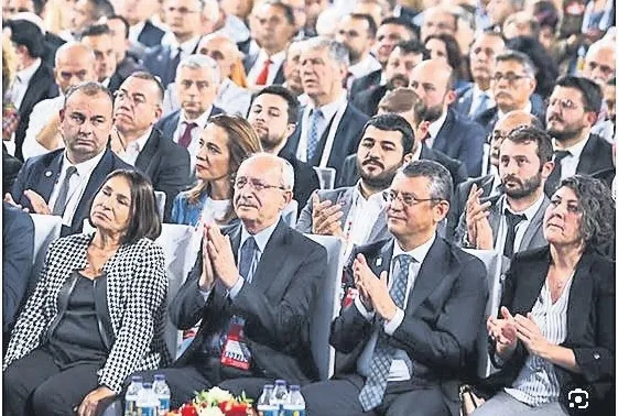 Şaibeli kurultay ağır cezalık oldu