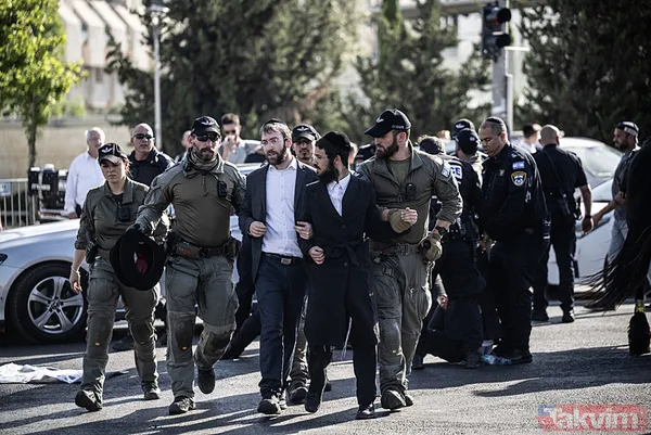 Ultra Ortodoks Yahudiler (Harediler) soykırımcı İsrail'in zorunlu askerlik hizmetini protesto etti: Otoyolu trafiğe kapattılar - 34