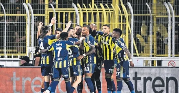 Kadıköy'deki ilk maç serisine devam