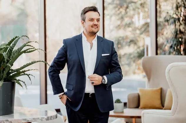 Volkan Doğruluk nerelidir ve kaç yaşındadır?
