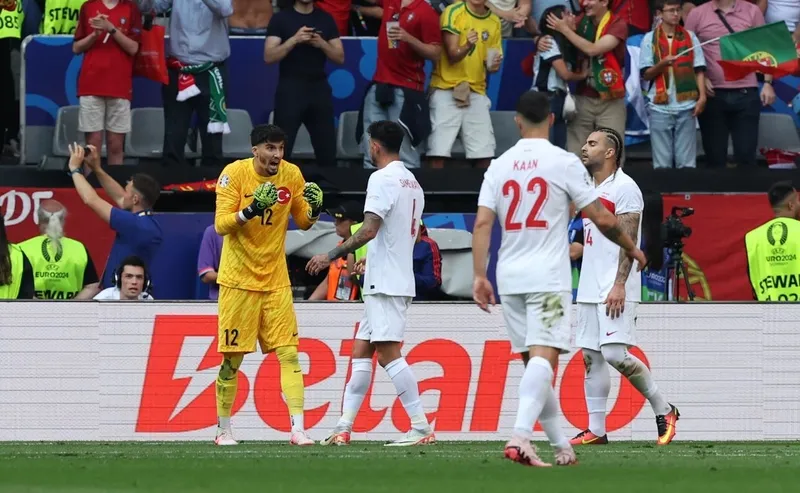 cekya-turkiye-maci-ne-zaman-saat-kacta-cekya-turkiye-maci-hangi-kanalda-1719081852335.jpg Çekya - Türkiye maçı hangi kanalda? Çekya - Türkiye maçı ne zaman, saat kaçta? İlk 11'ler...-2