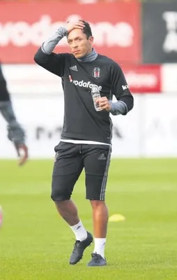 Adriano’dan müjdeli haber