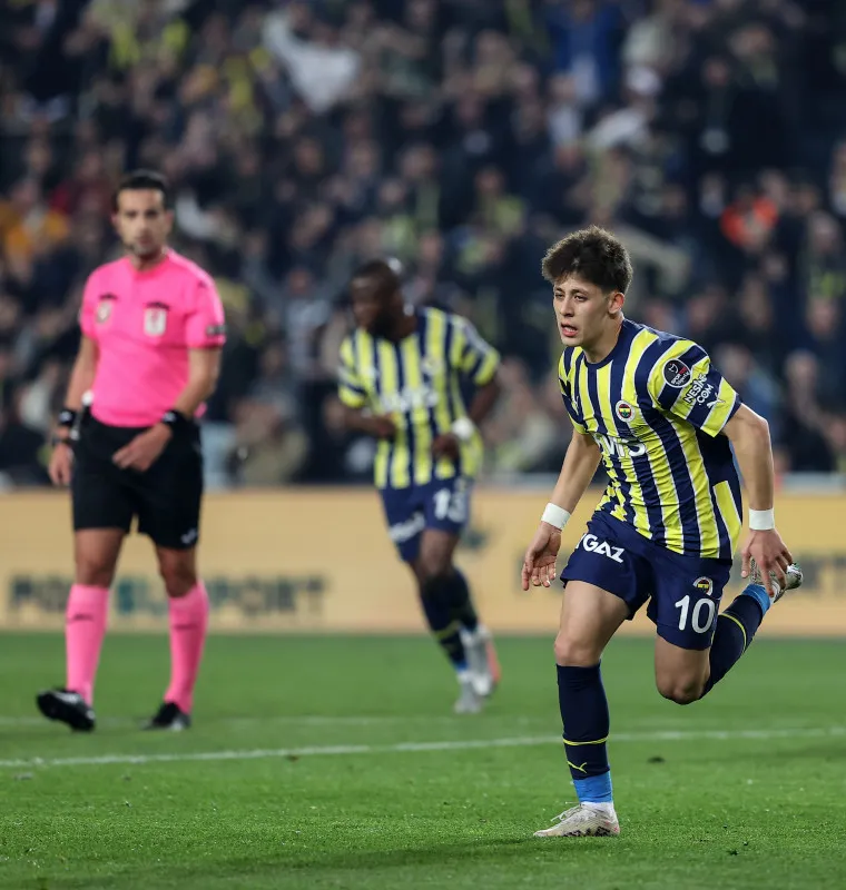 Fenerbahçe'ye transferde dev gelir! 15 milyon pound bütçe... - 17