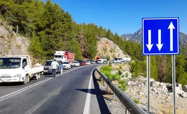 antalya-aksekide-feci-kaza-polis-memuru-ve-5-yasindaki-oglu-hayatini-kaybetti-1626516376197.jpg Antalya Akseki'de feci kaza! Polis memuru ve 5 yaşındaki oğlu hayatını kaybetti-7