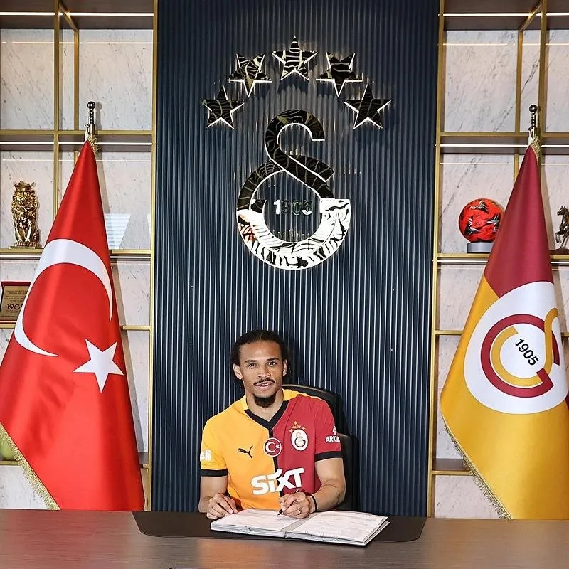 Sane imzayı attı. (İHA)